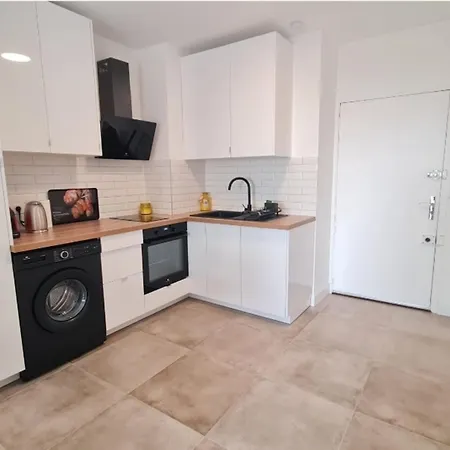 Апартаменты Studio With Terrace And Sea View *